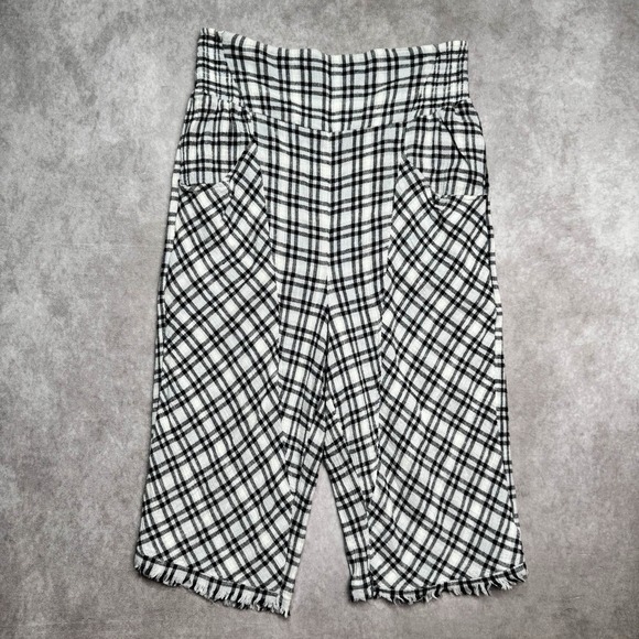 Free People Gingham Plaid Capri Boho Frayed Relaxed Black/ White Large - Picture 1 of 10